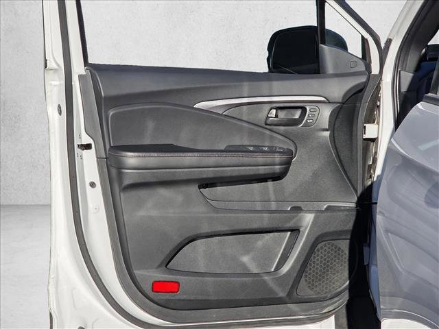 Used 2022 Honda Pilot TrailSport image 13