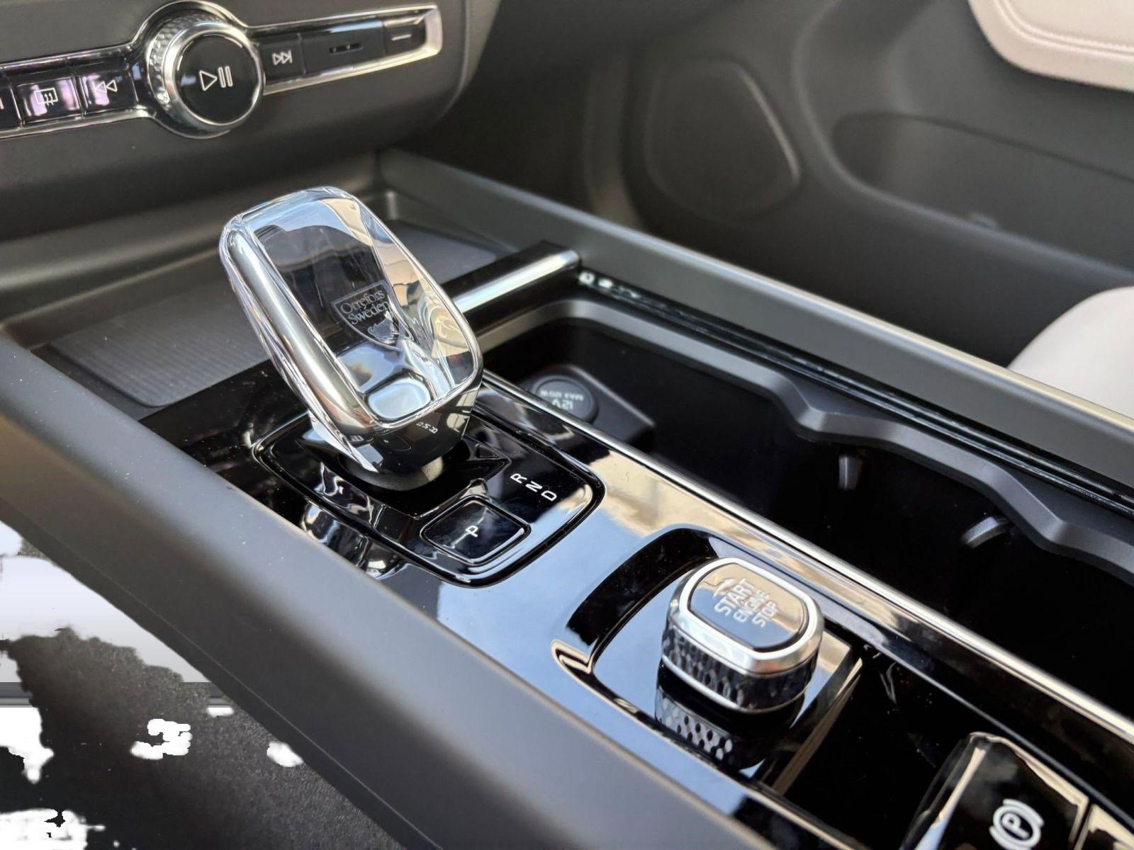 Certified 2026 Volvo XC60 B5 Plus w/ Protection Package Premier image 30