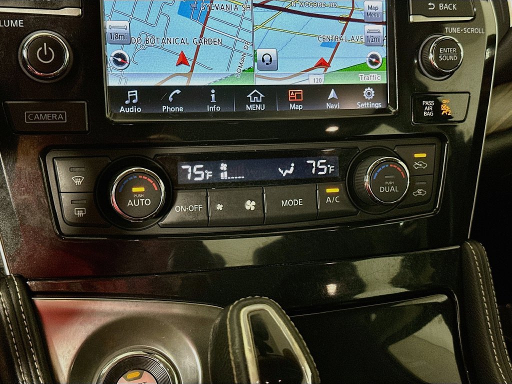 Used 2018 Nissan Maxima Platinum FWD image 22