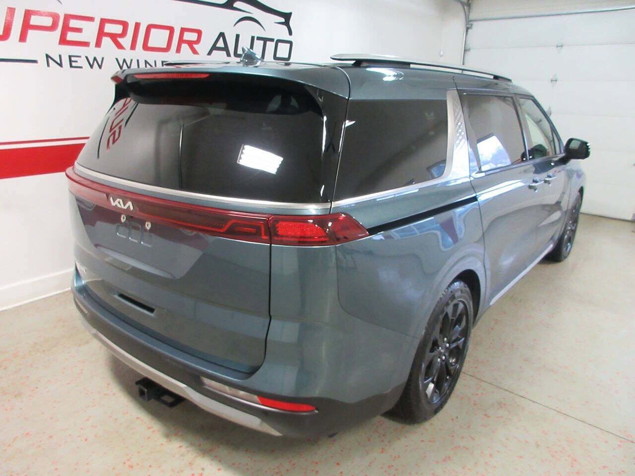 Used 2023 Kia Carnival SX Prestige image 15