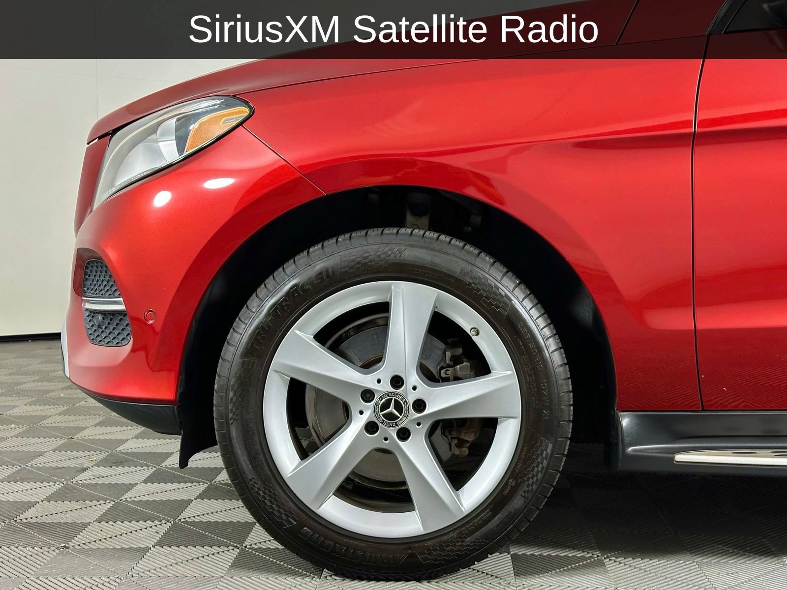 Used 2018 Mercedes-Benz GLE 350 w/ Premium 1 Package image 8