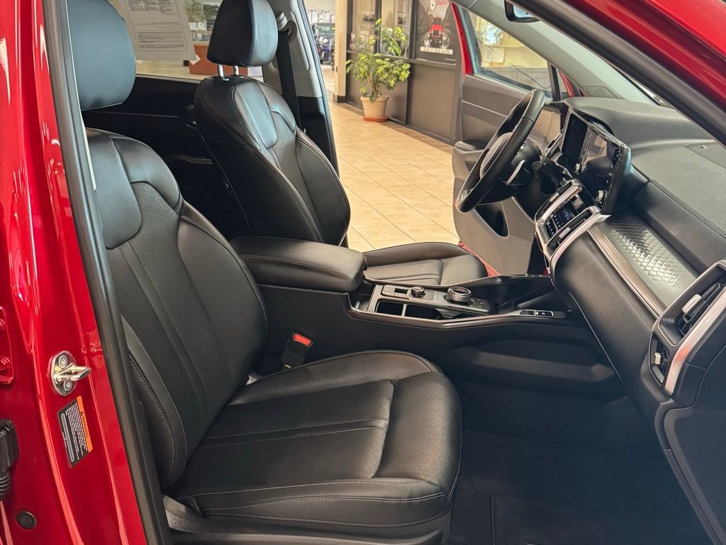 Used 2023 Kia Sorento EX image 30