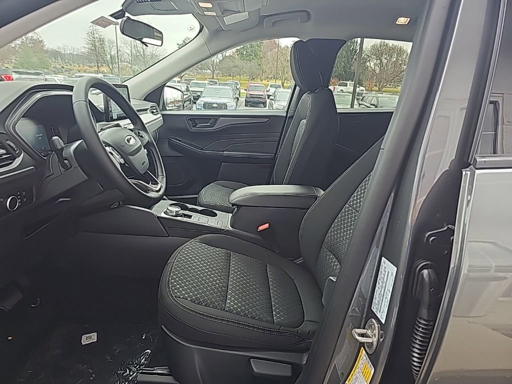 New 2026 Ford Escape Active w/ Cold Weather Package AWD/4WD image 9