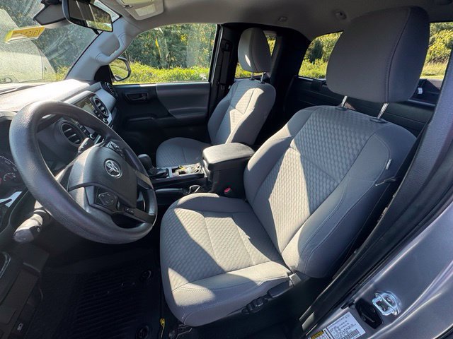 Used 2021 Toyota Tacoma SR RWD image 13