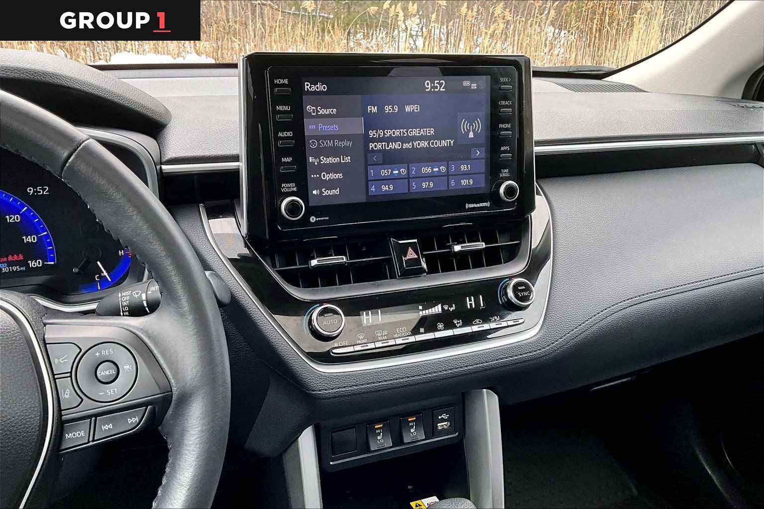 Certified 2022 Toyota Corolla Cross XLE w/ Convenience Package image 6