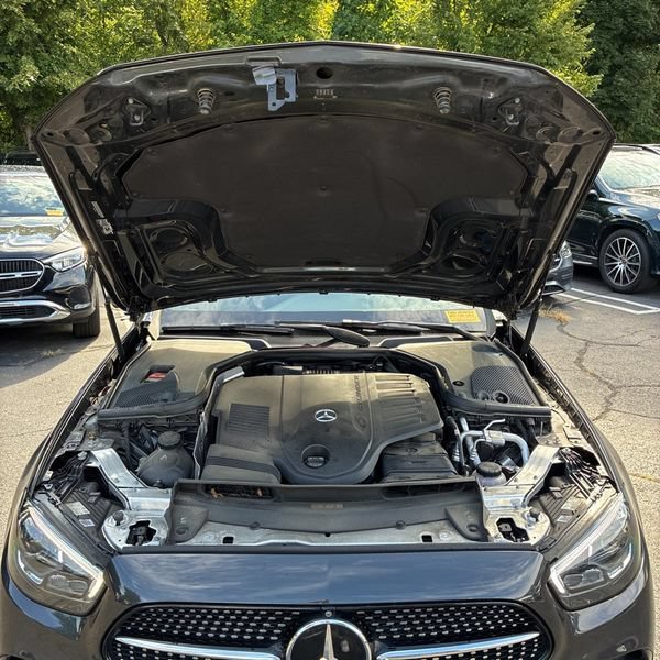 Used 2023 Mercedes-Benz E 450 4MATIC Sedan image 11