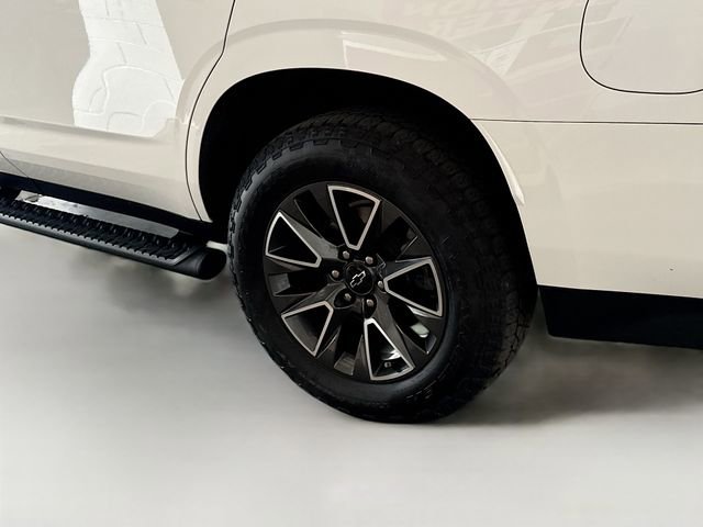 Used 2022 Chevrolet Tahoe Z71 w/ Luxury Package AWD/4WD image 35