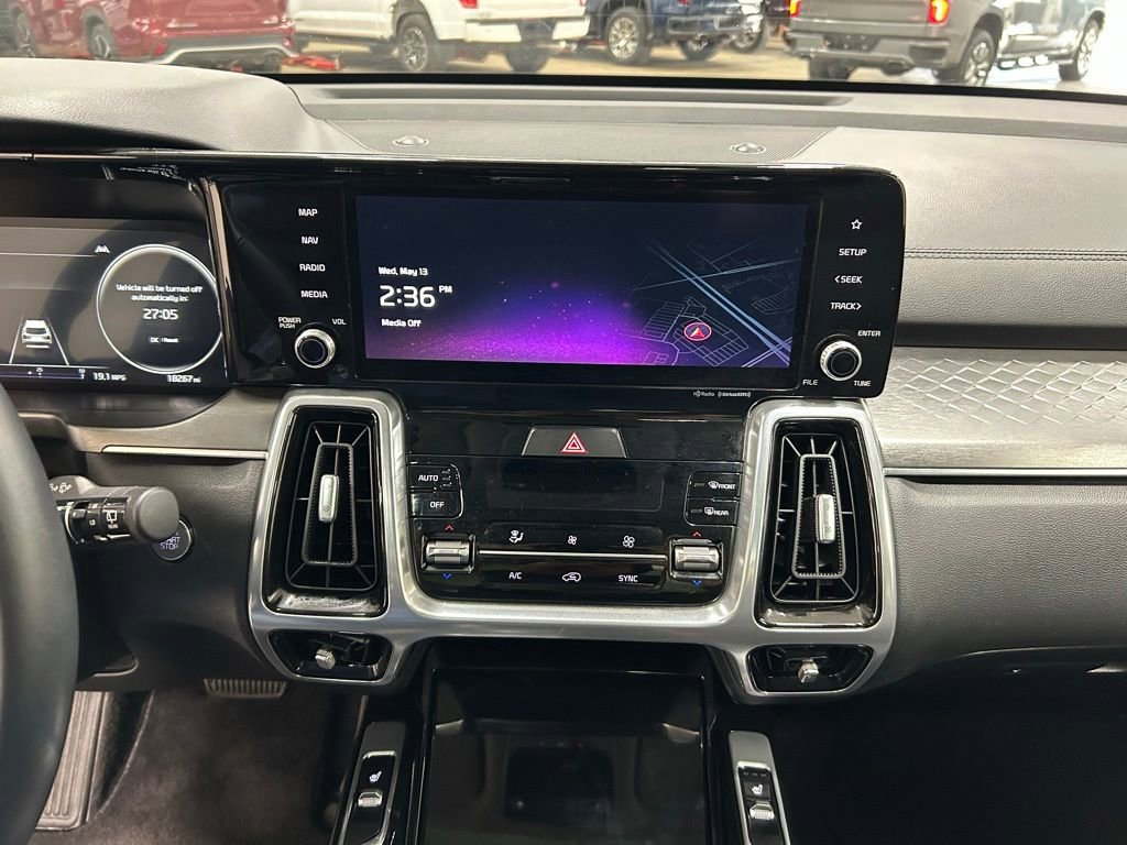 Used 2023 Kia Sorento SX AWD/4WD image 17