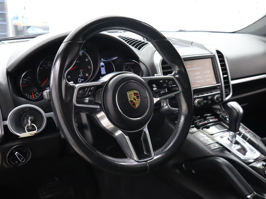Used 2016 Porsche Cayenne image 14