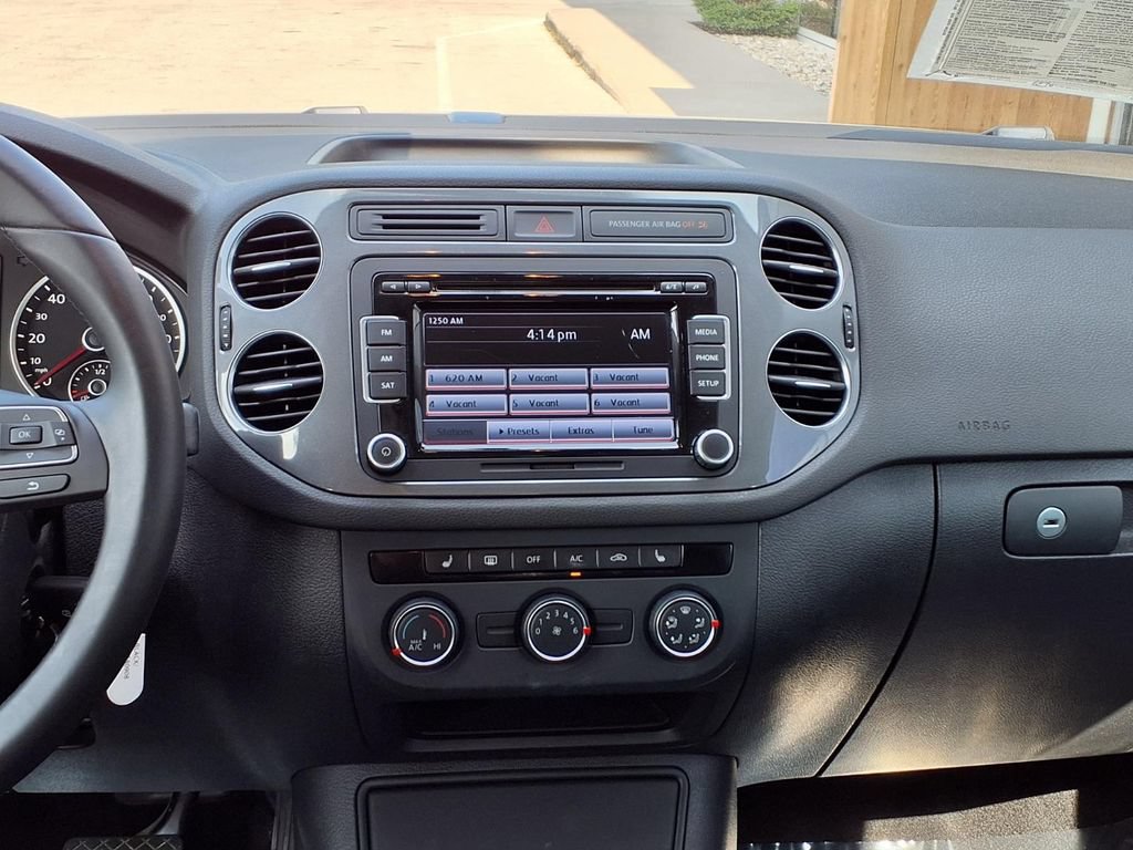 Used 2013 Volkswagen Tiguan S FWD image 15