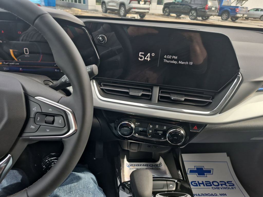 New 2026 Chevrolet Trax LT w/ LT Convenience Package image 17