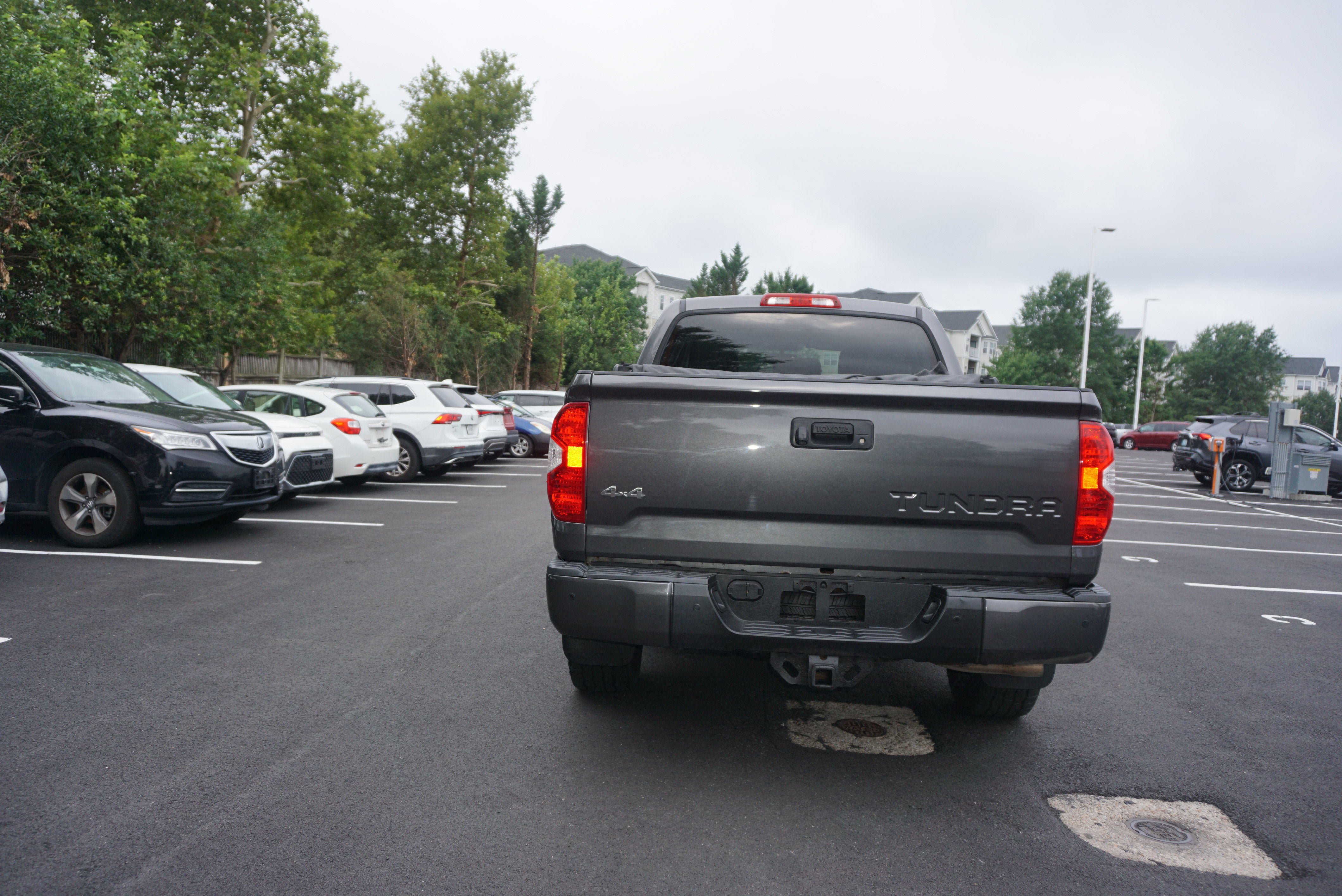 Used 2015 Toyota Tundra Limited w/ Limited Premium Package AWD/4WD image 5