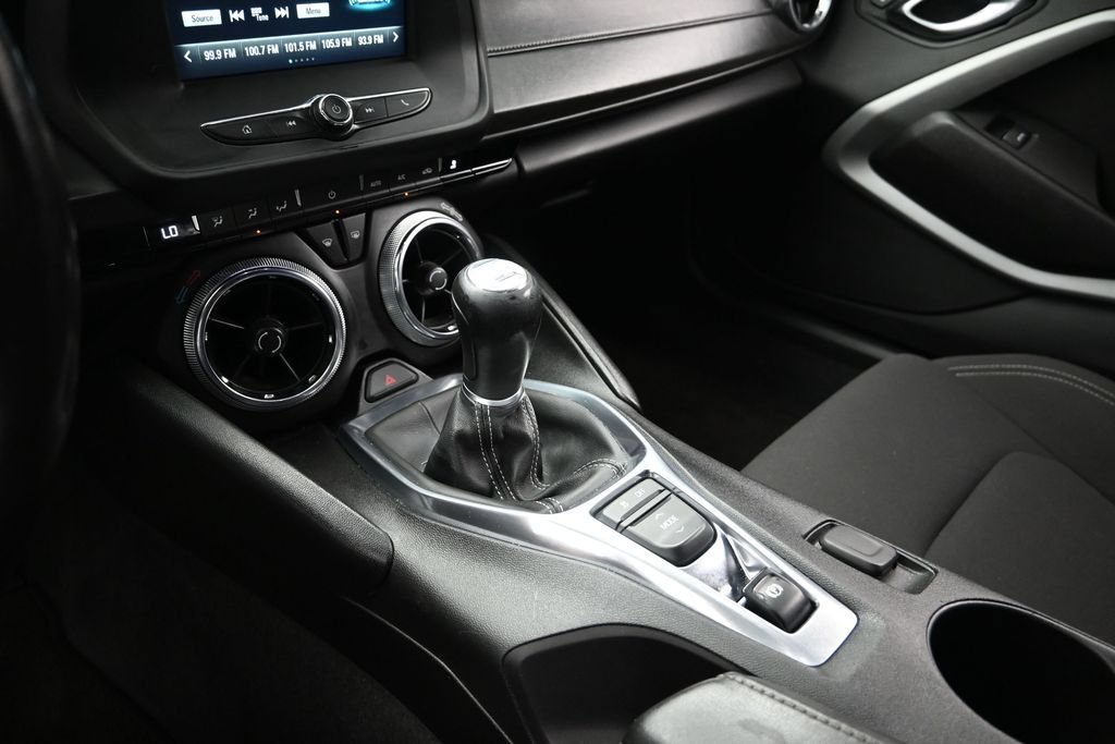 Used 2018 Chevrolet Camaro LS RWD image 15