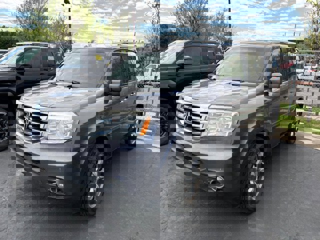 Used 2014 Honda Pilot EX image 2