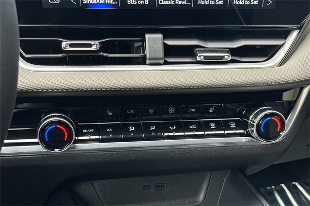 New 2026 Chevrolet Equinox LT w/ Convenience Package II image 27