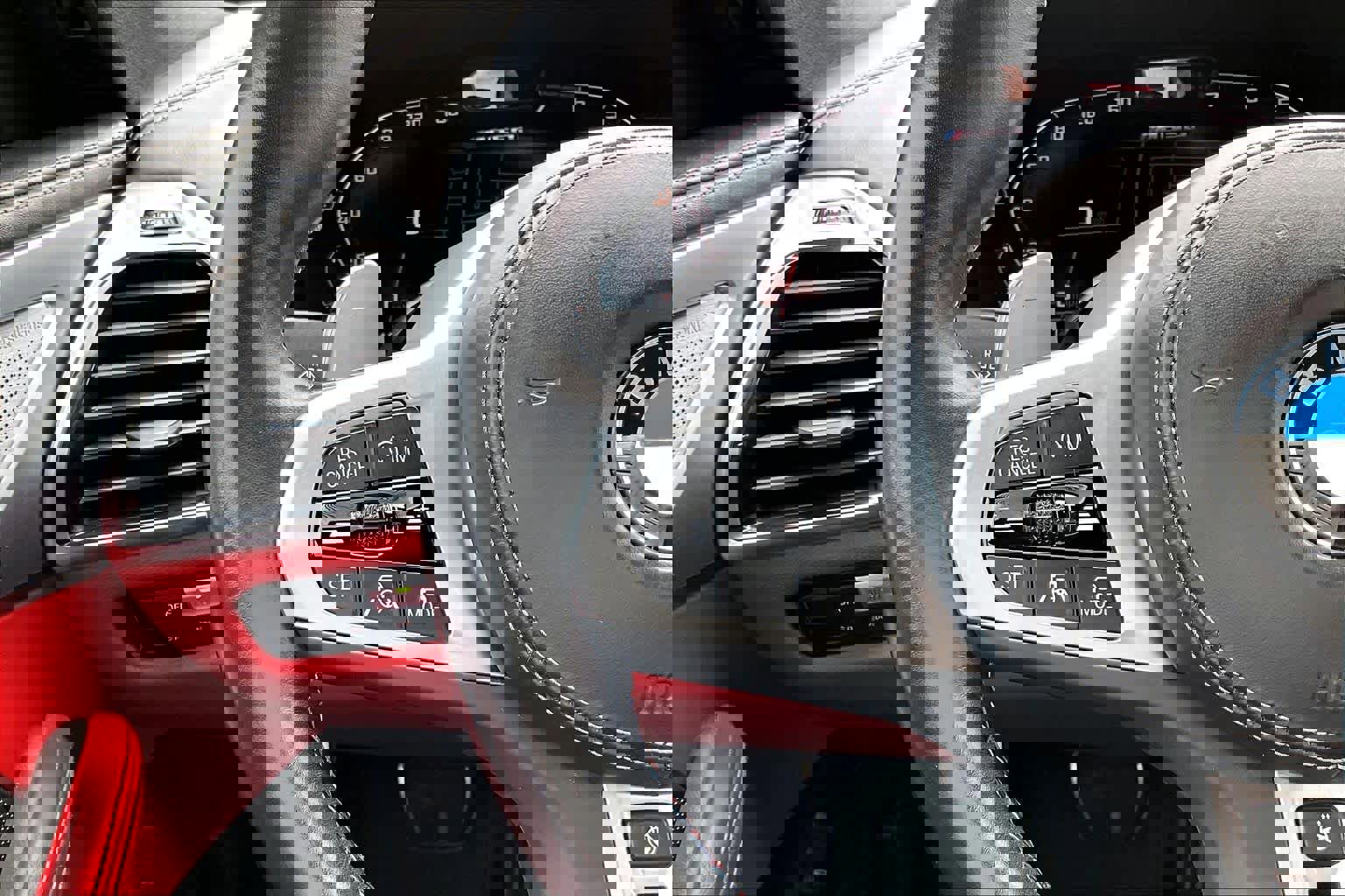 Used 2023 BMW M850i xDrive Convertible image 26