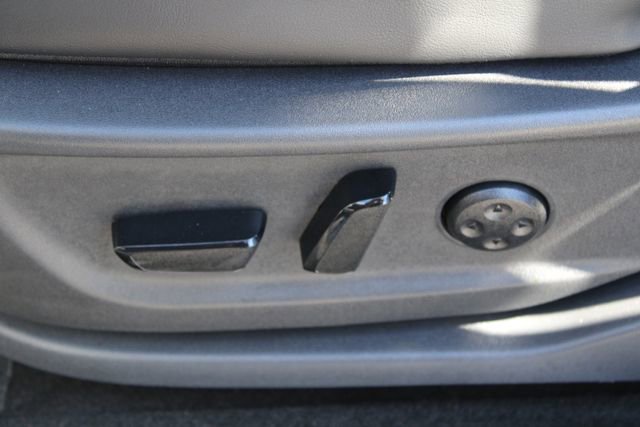 Used 2025 Nissan Ariya FWD image 32