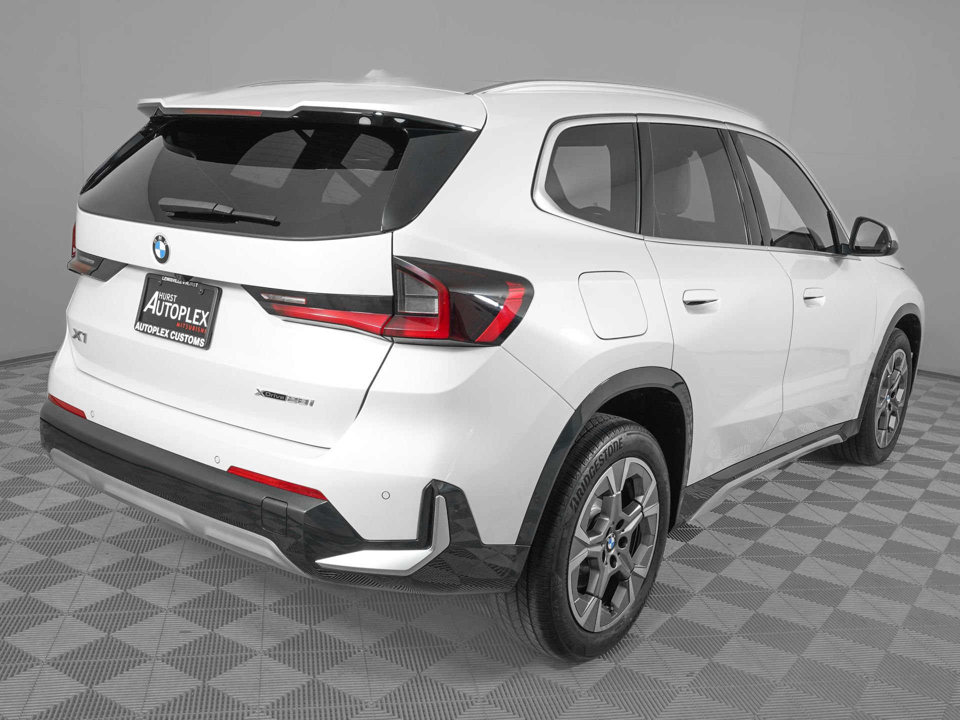 Used 2025 BMW X1 xDrive28i image 5