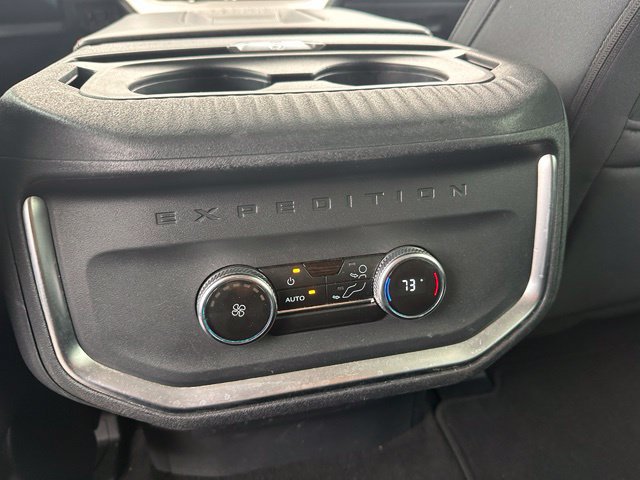 Used 2025 Ford Expedition Active AWD/4WD image 17