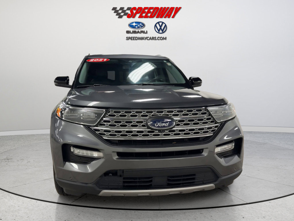 Used 2021 Ford Explorer Limited w/ Equipment Group 301A AWD/4WD image 2