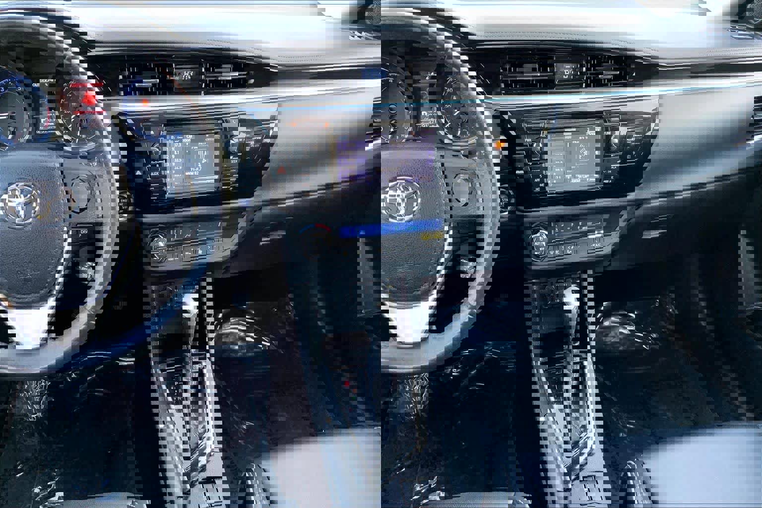 Used 2016 Toyota Corolla S Premium image 7