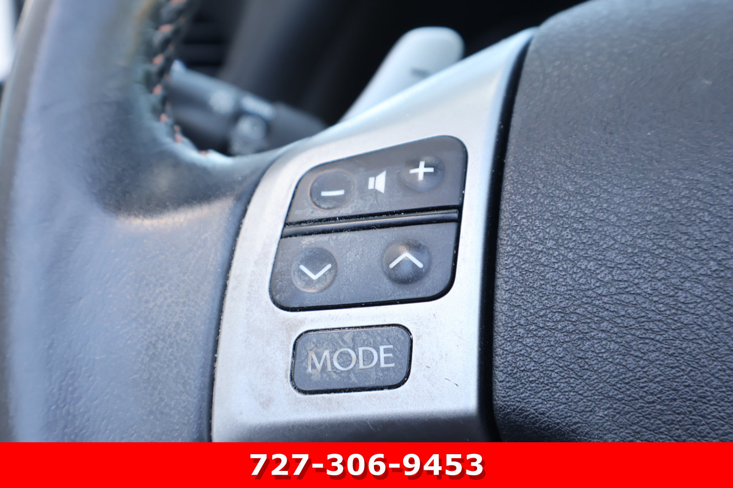 Used 2012 Lexus IS 250C w/ Luxury Pkg RWD image 23
