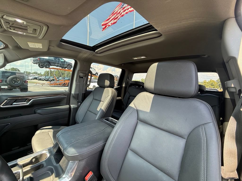 Used 2026 Chevrolet Silverado 1500 LT Trail Boss w/ LT Trail Boss Premium Package AWD/4WD image 19