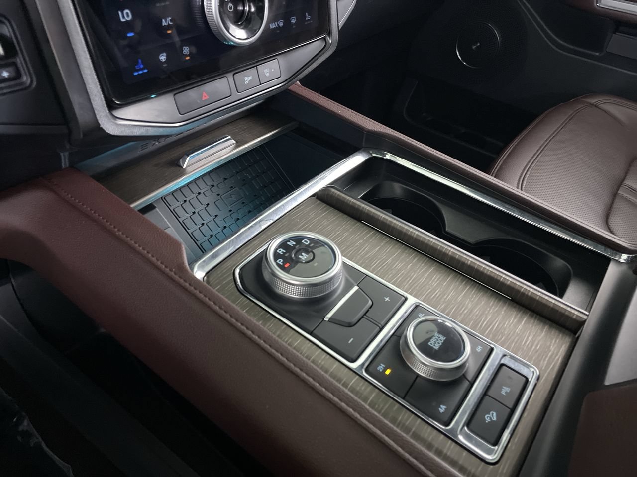 Used 2023 Ford Expedition Max Limited AWD/4WD image 18