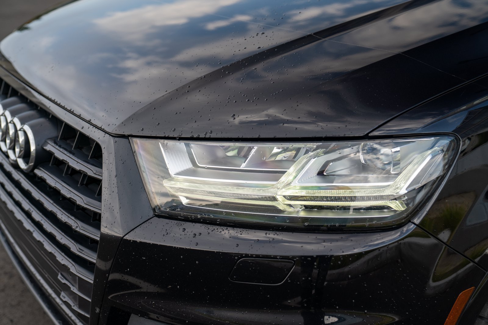 Used 2018 Audi Q7 3.0T Prestige w/ Prestige Package AWD/4WD image 29
