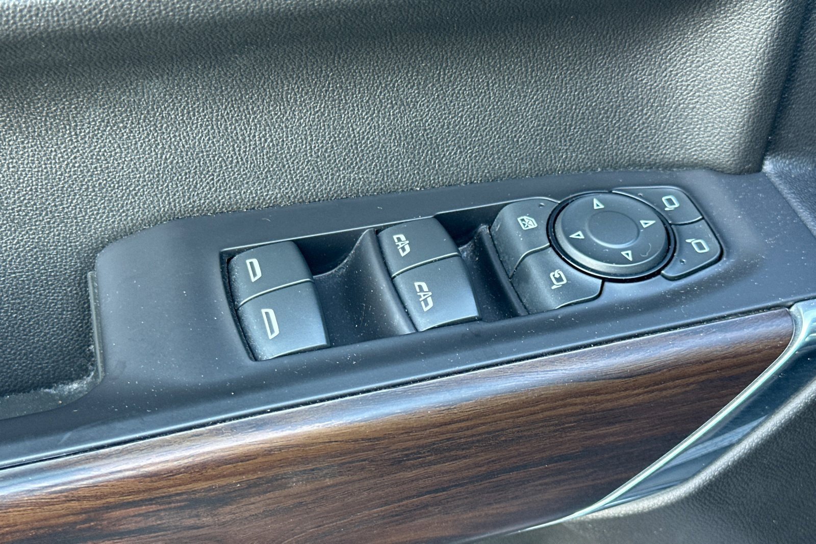 Used 2020 GMC Sierra 1500 SLT w/ SLT Premium Plus Package image 12