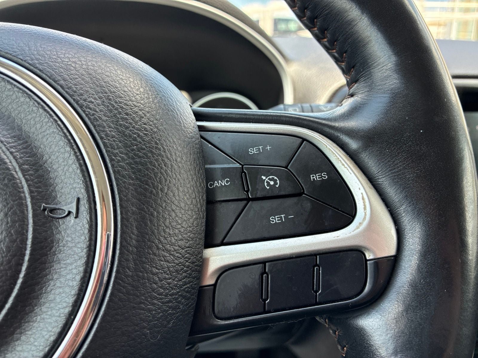 Used 2018 Jeep Compass Limited AWD/4WD image 27