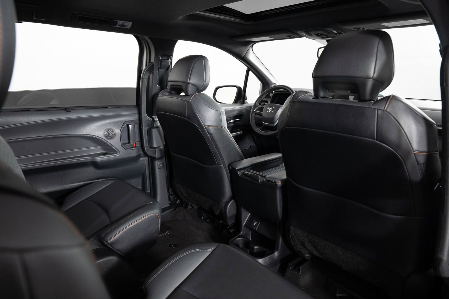 Used 2022 Toyota Sienna XSE image 24