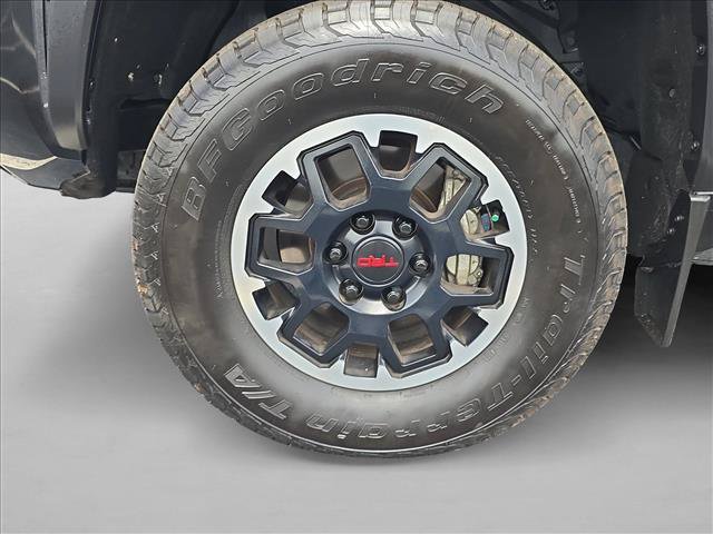 Used 2024 Toyota Tacoma TRD Off-Road AWD/4WD image 28