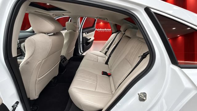 Used 2019 Honda Accord Touring image 31