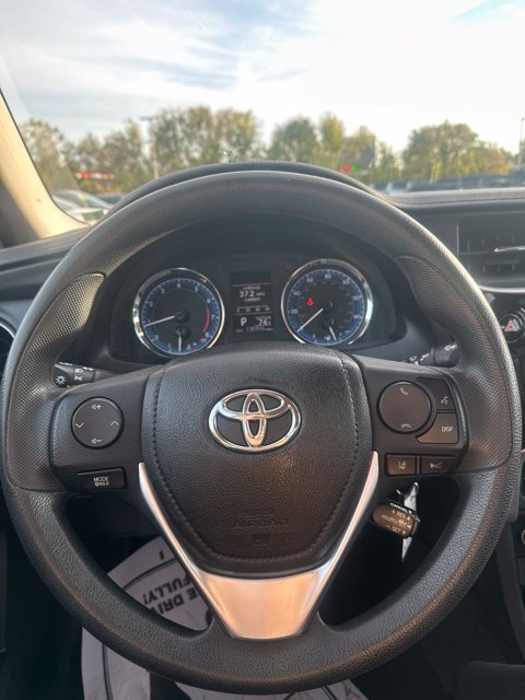 Used 2017 Toyota Corolla L FWD image 19