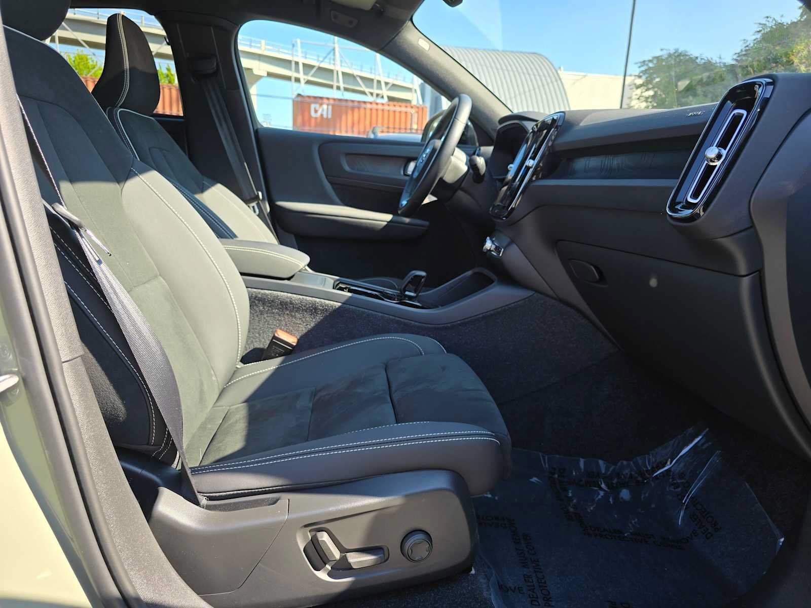 Used 2023 Volvo C40 P8 Recharge Ultimate w/ Protection Package Premier AWD/4WD image 11