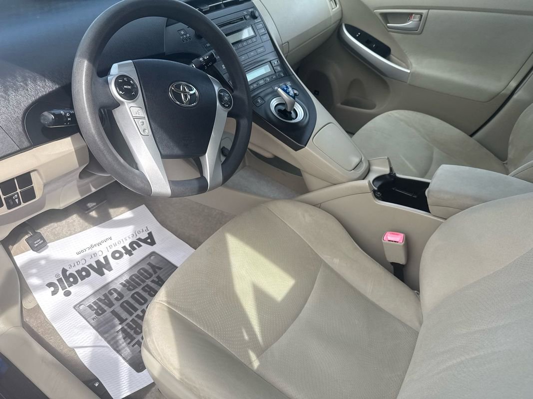 Used 2010 Toyota Prius Two FWD image 32