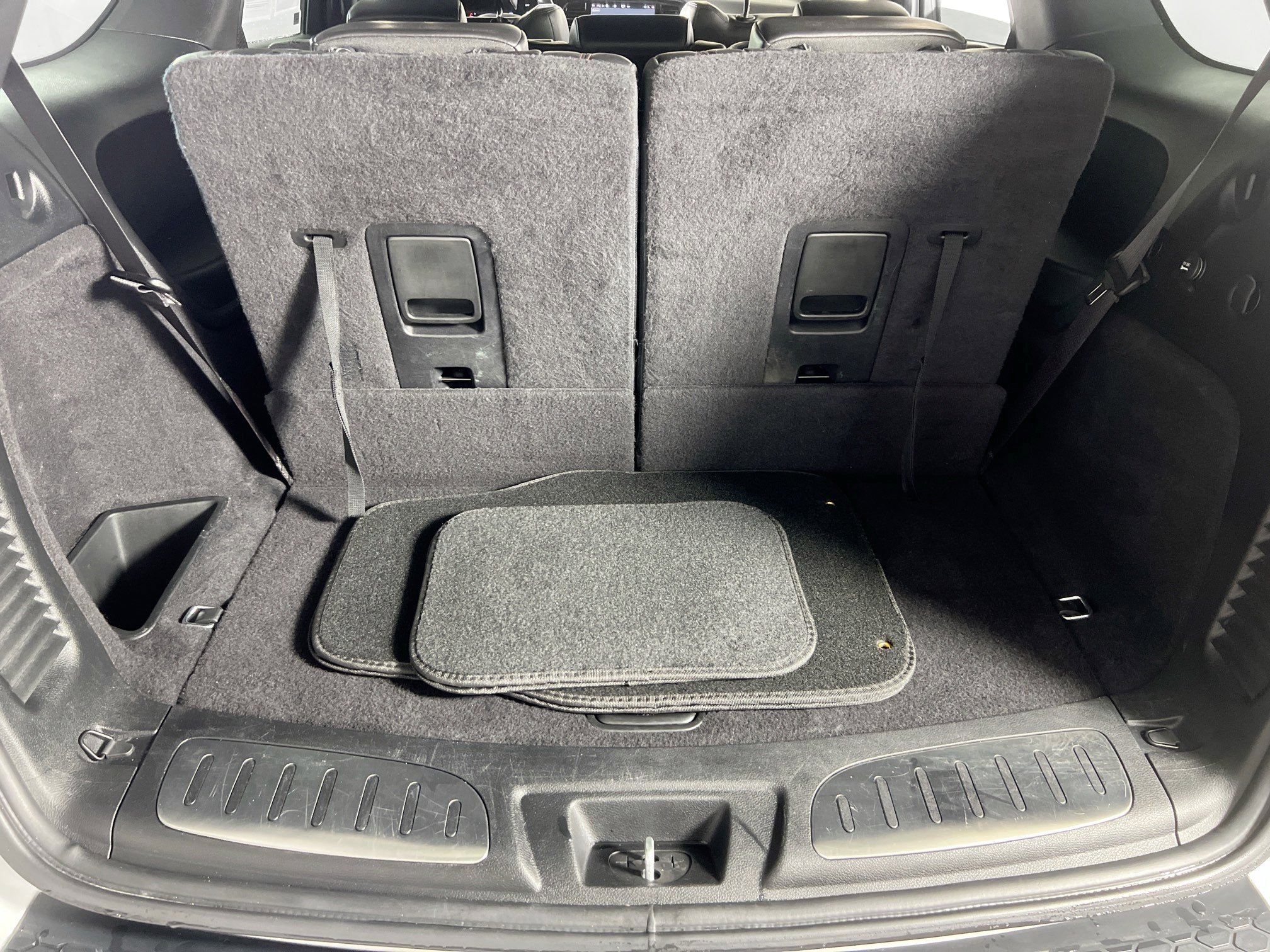 Used 2022 Dodge Durango R/T w/ Blacktop Package image 27