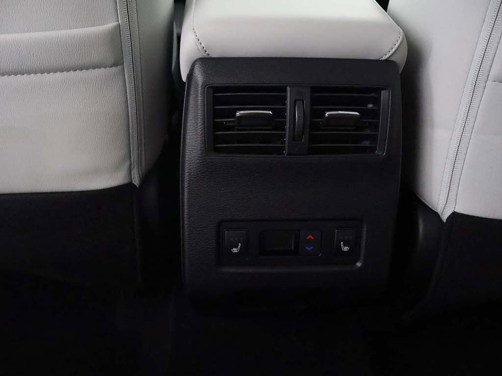 New 2025 Mitsubishi Outlander AWD image 57