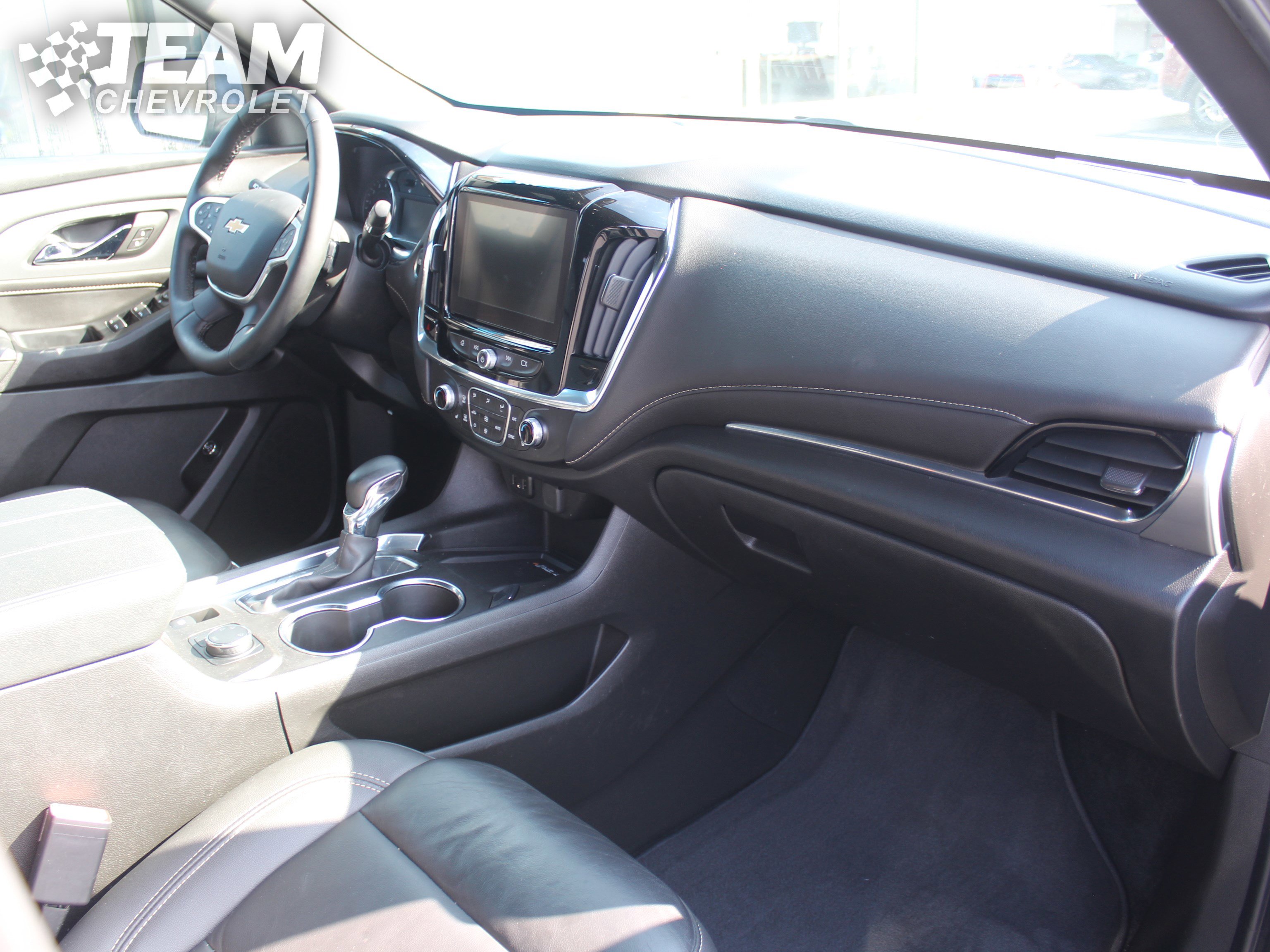 Used 2023 Chevrolet Traverse LT image 29