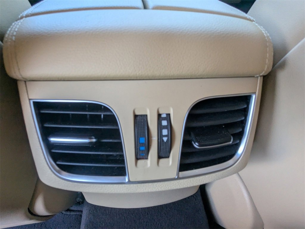 Used 2019 Genesis G80 3.8 image 14