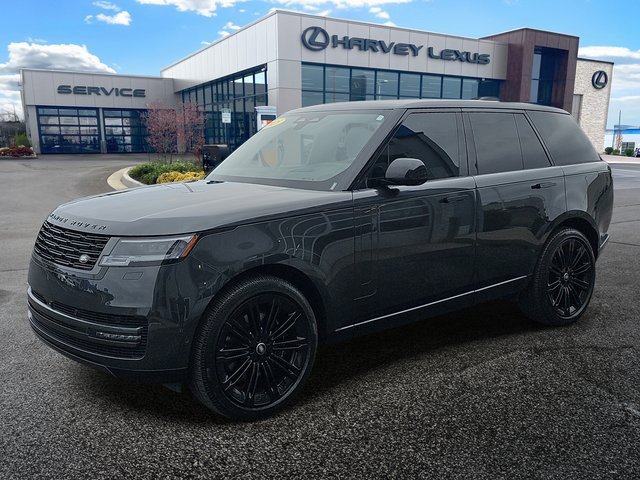 Used 2025 Land Rover Range Rover SE