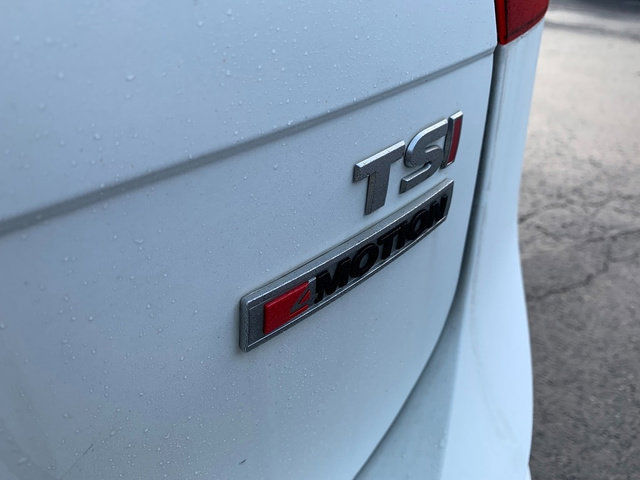 Used 2018 Volkswagen Tiguan SE w/ 18" Alloy Wheels Package image 5