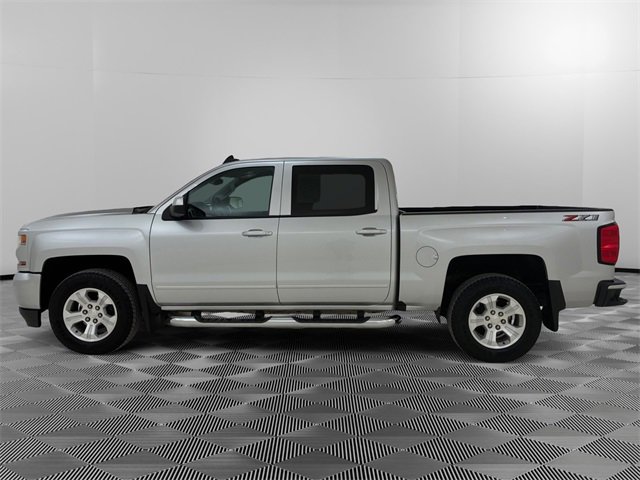 Used 2018 Chevrolet Silverado 1500 LT w/ Texas Edition image 6
