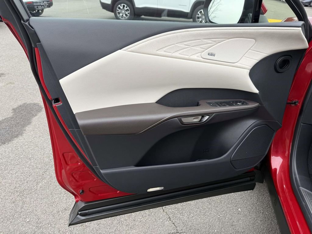 Used 2025 Lexus RX 450h Luxury image 13