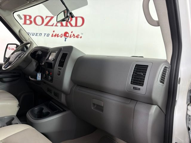 Used 2017 Nissan NV 3500 SL RWD image 25