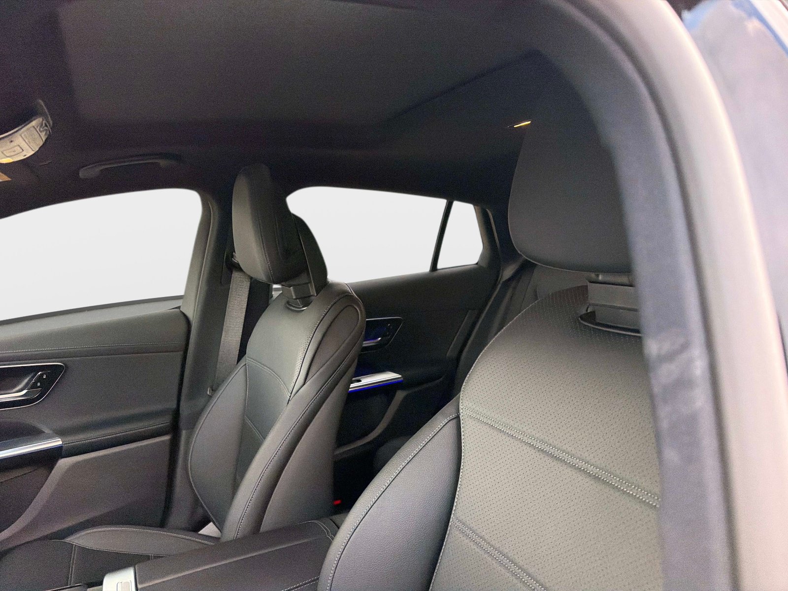 Certified 2026 Mercedes-Benz GLC 300 4MATIC image 22
