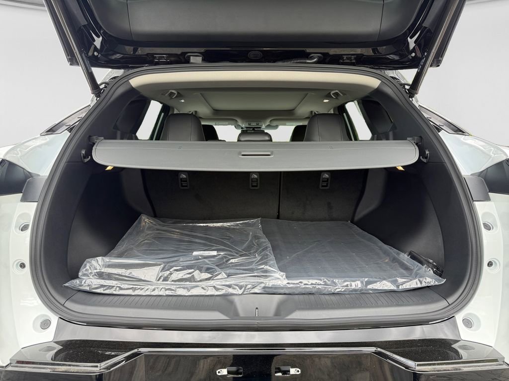 New 2026 Nissan Murano Platinum w/ Cargo Package AWD/4WD image 18