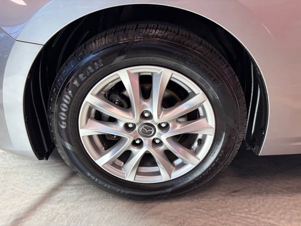 Used 2016 MAZDA MAZDA3 i Sport w/ Preferred Equipment Package image 18