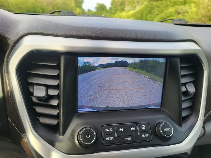 Used 2018 GMC Acadia SLT w/ LPO, Floor Liner Package FWD image 14